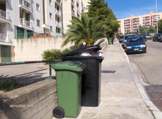 LA RACCOLTA DIFFERENZIATA PERDE SEMPRE PI PUNTI (foto martemix)